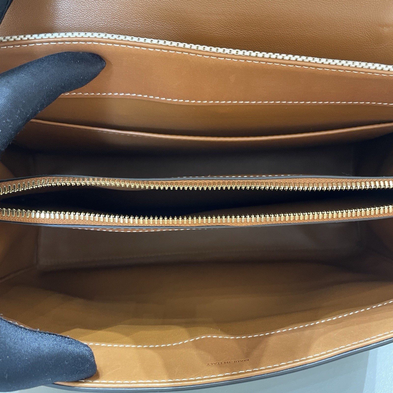Celine Sac 16 leather handbag Very good Condition
