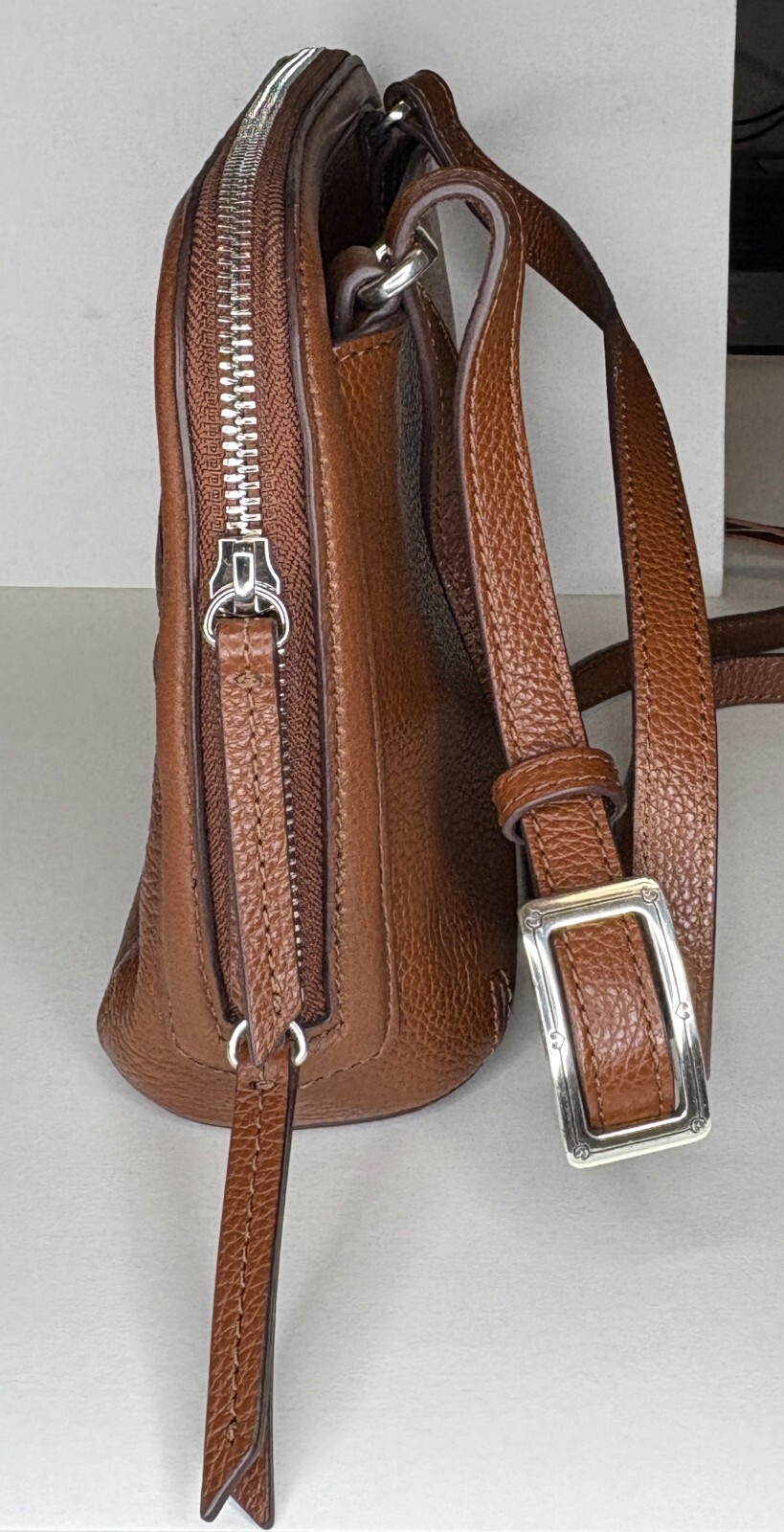 Brighton Zippered Brown Pebbled Leather Camera Crossbody Handbag (Car-181)