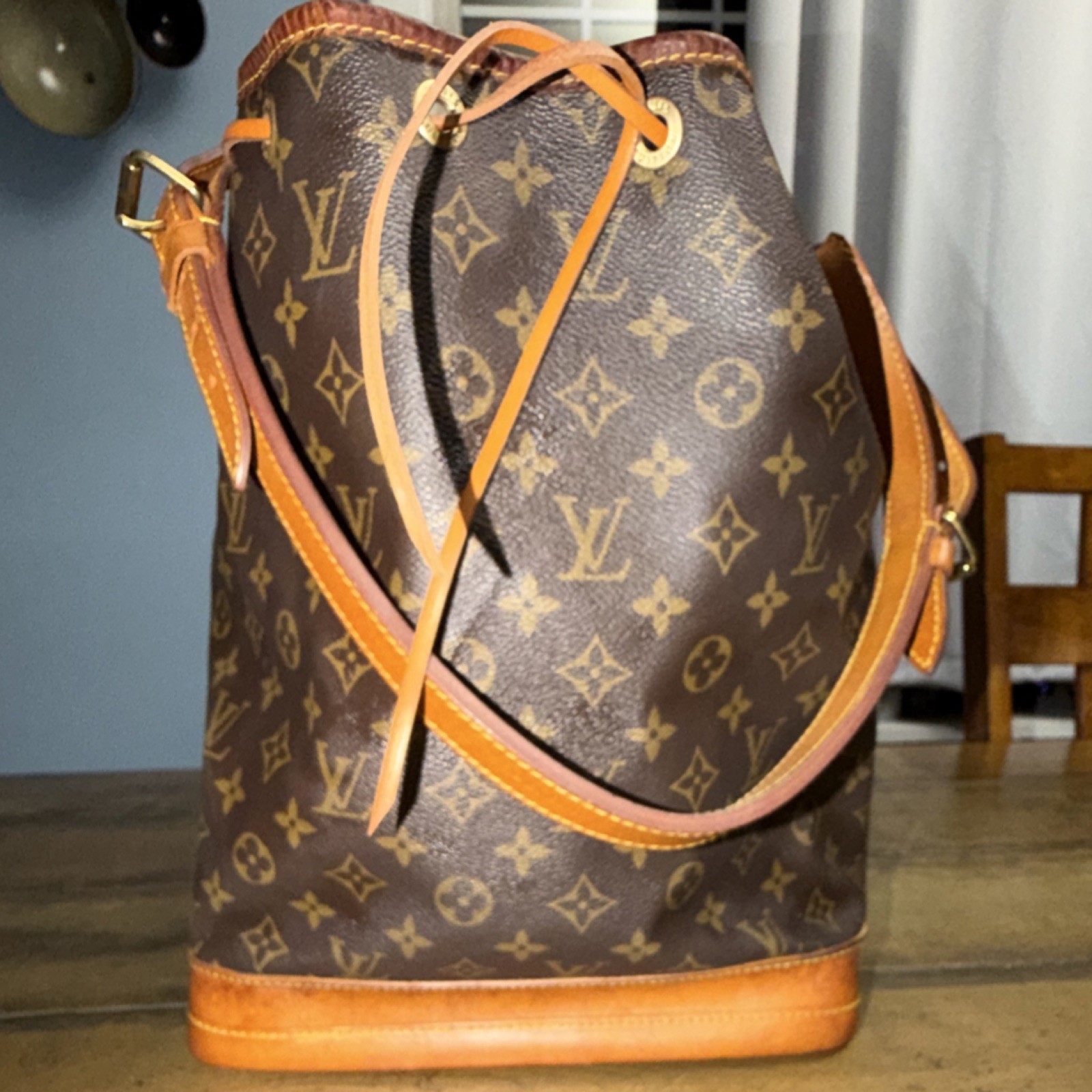Authentic Louis Vuitton Monogram Noe Bucket Drawstring Shoulder Bag #AR0943