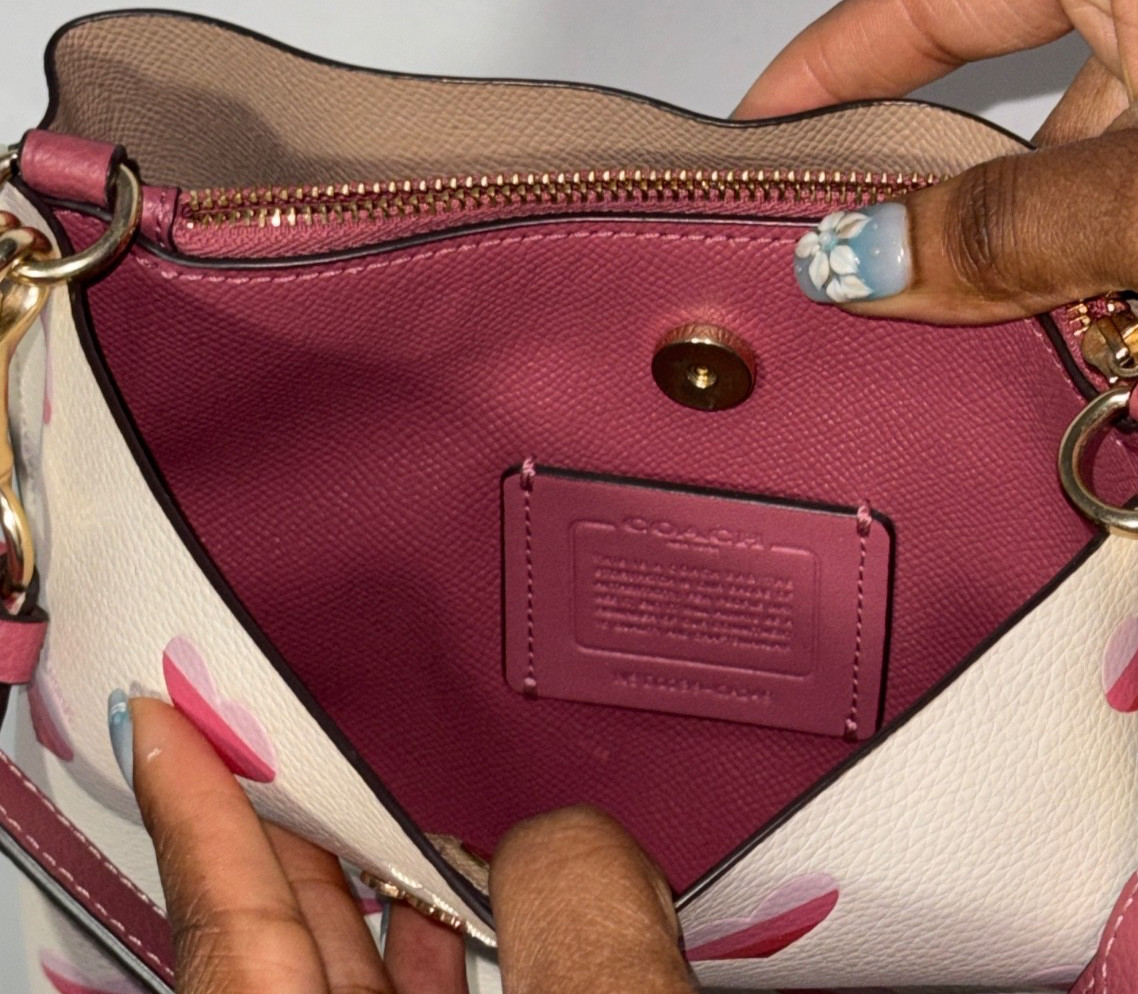 Coach Mollie Bucket Bag 22 In Signature Canvas With Heart Print