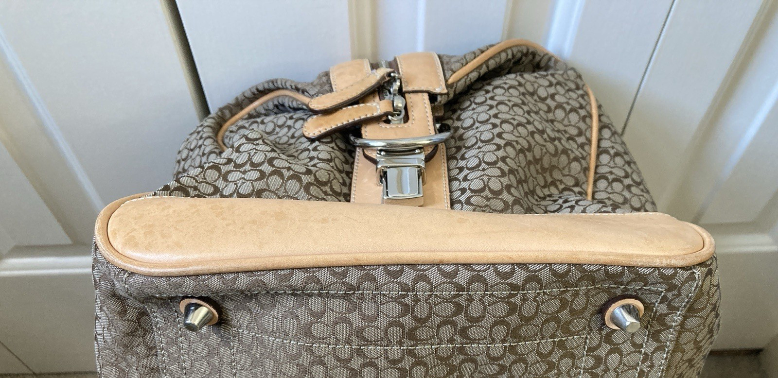 Genuine Coach Signature Duffle Bag – Brown/Tan with Tan Leather Trim F77013