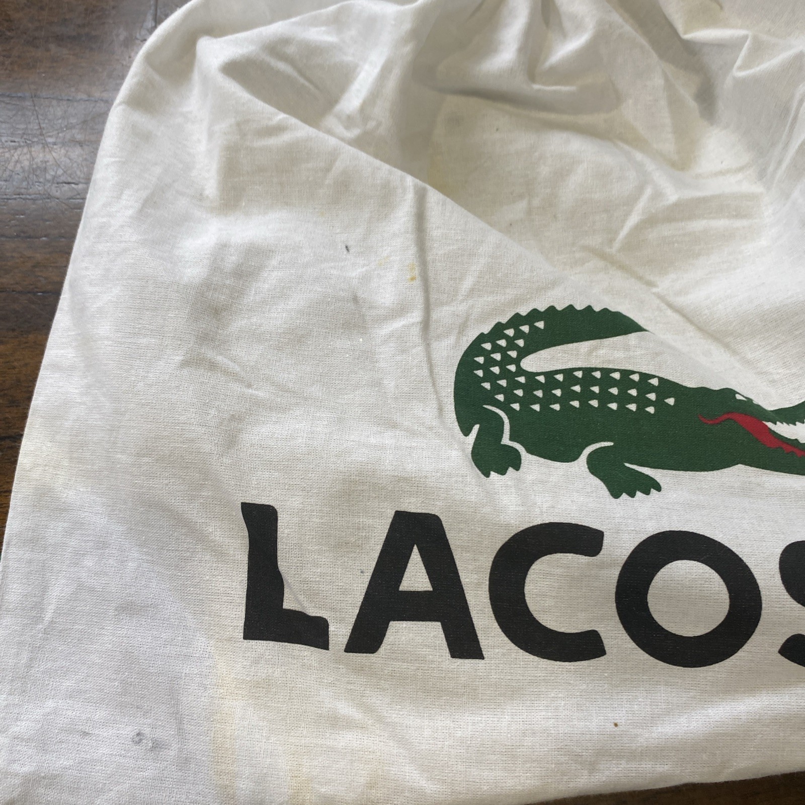 LACOSTE WHITE YELLOW FLAT CROSSOVER BAG crossbody purse