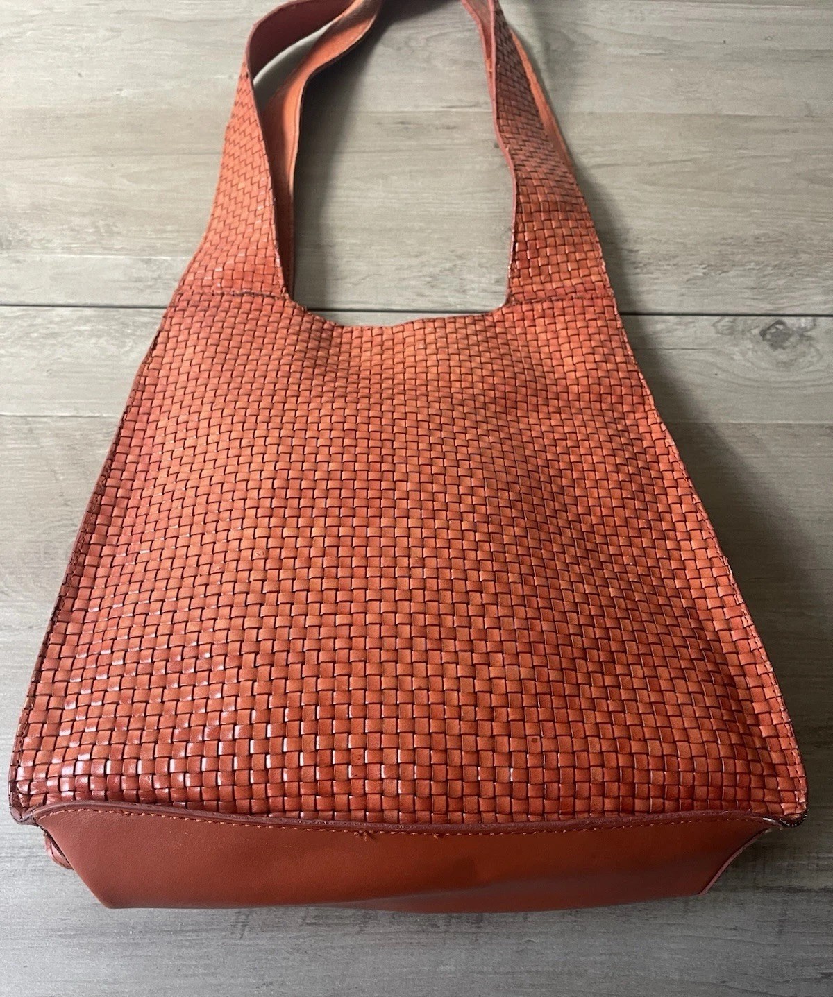 Vintage | Valerie Stevens | Woven Leather Shoulder Sack Bag