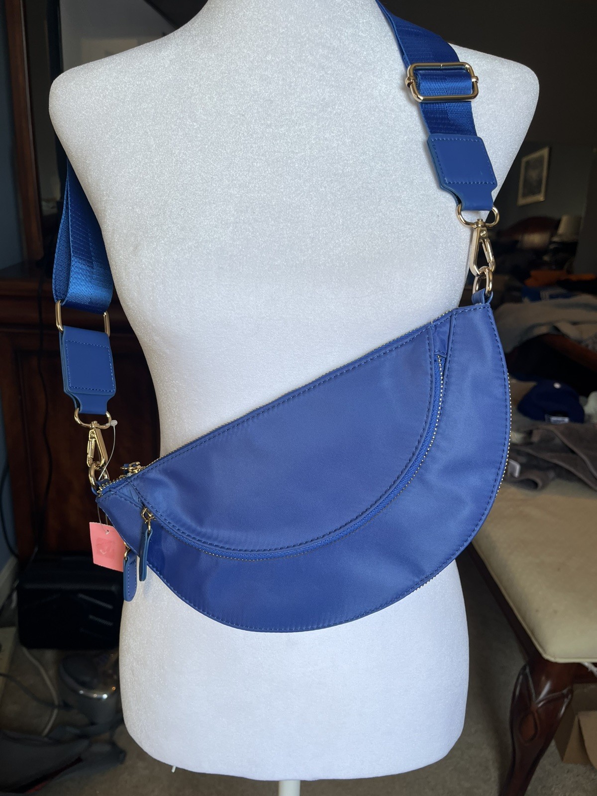 Chico’s Crossbody Bag Belt Bag- Bright Blue – NEW Half Moon Nylon