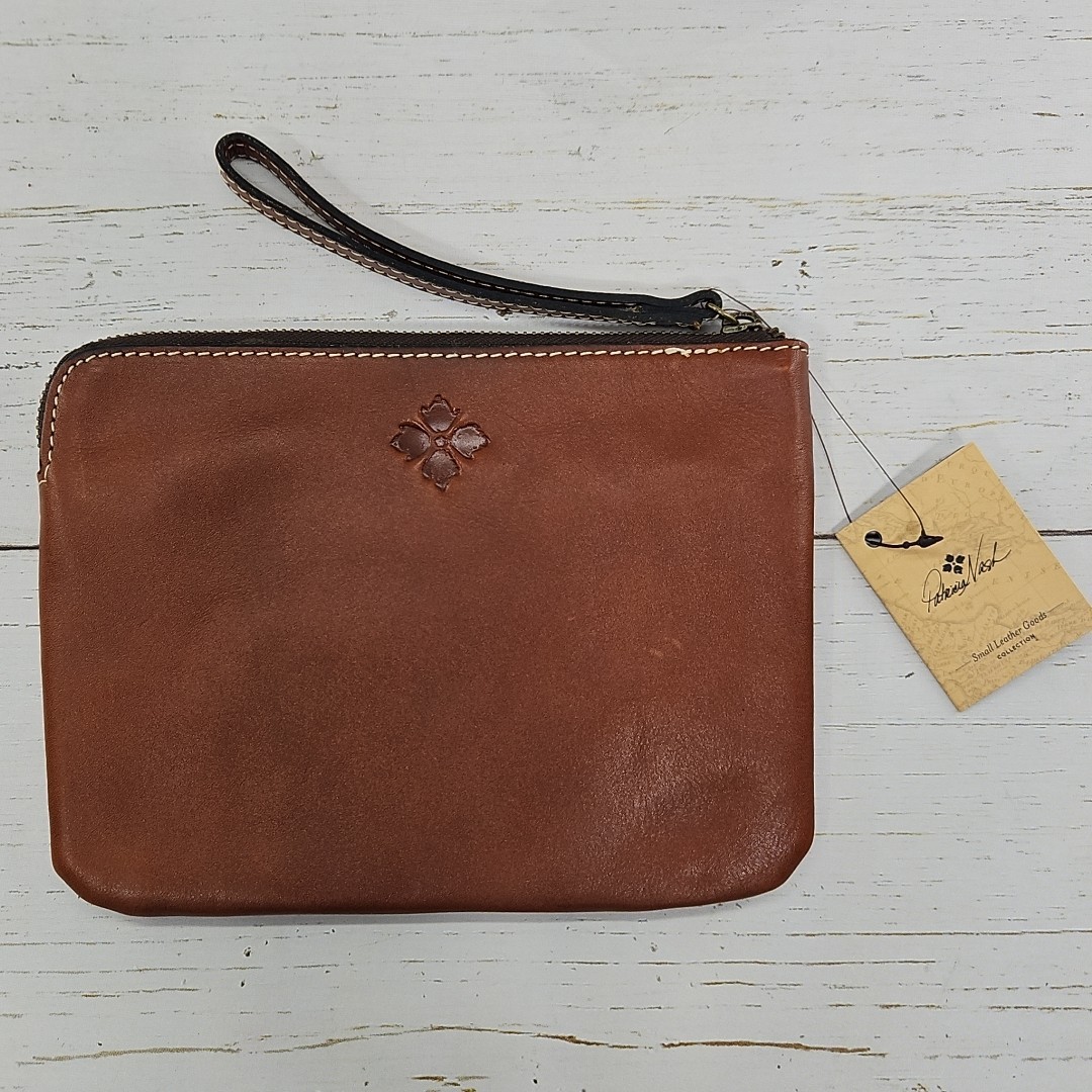 Patricia Nash Tan Cassini Clutch Wristlet 100% Leather Purse 8.75” x 6.5” P34901