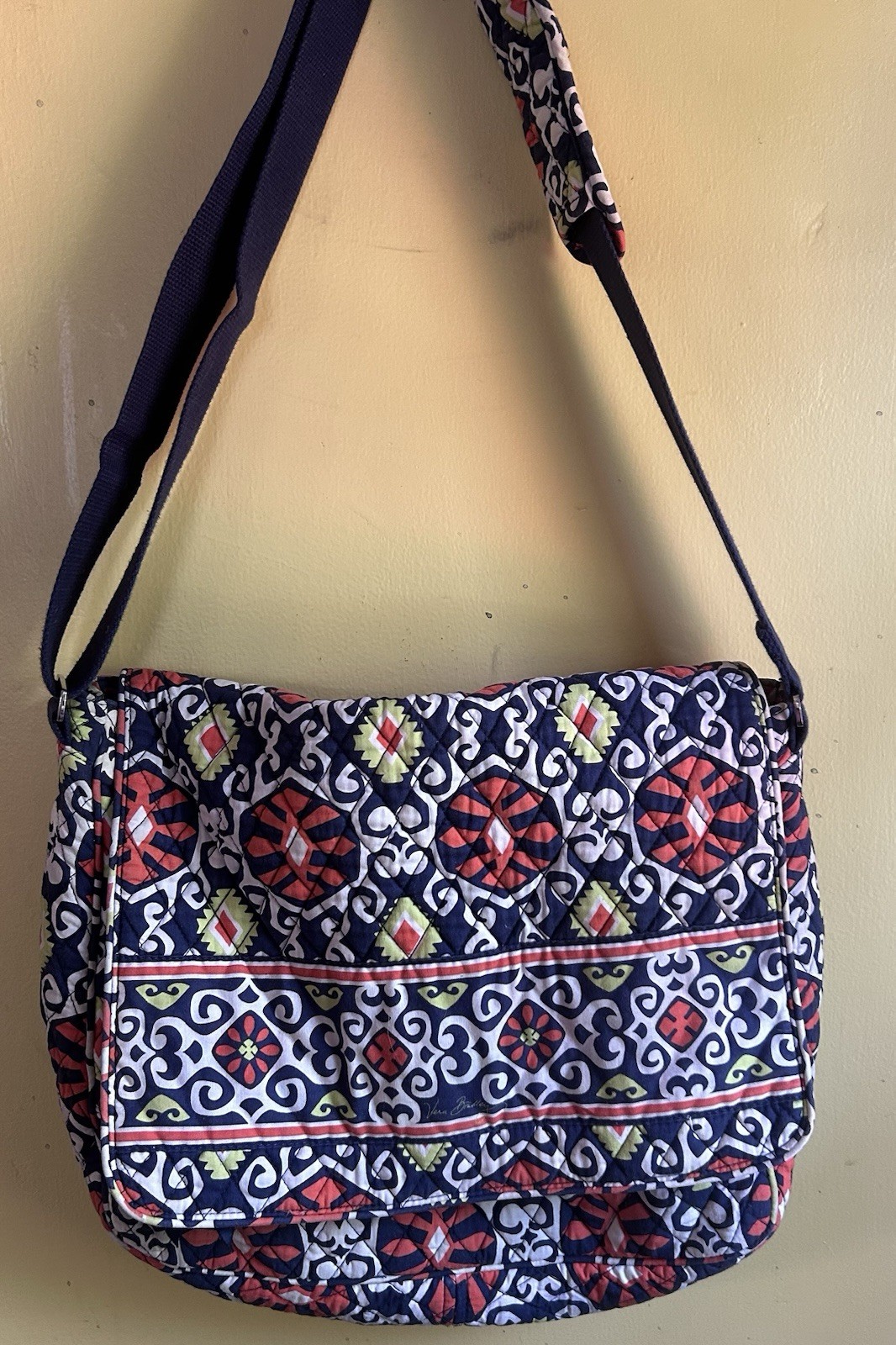 Vera Bradley Quilted Sun Valley RETIRED Crossbody Messenger Bag