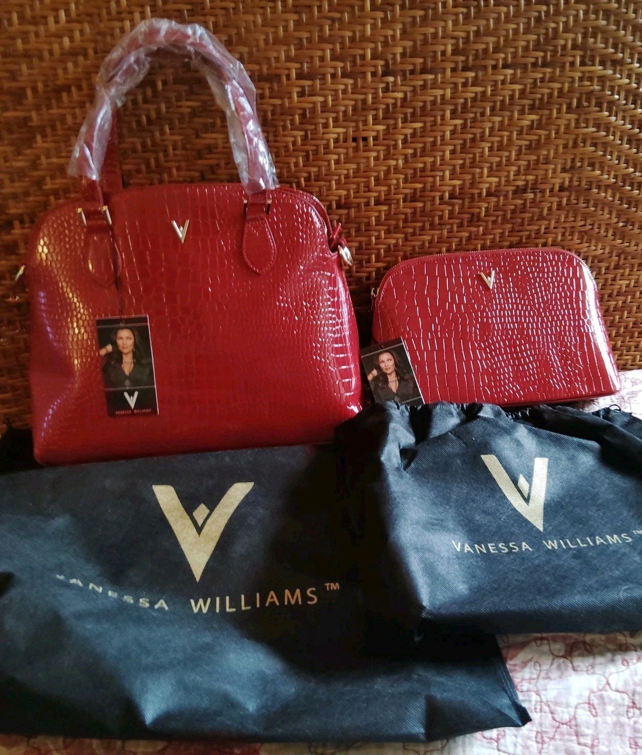 Vanessa Williams Red Eden Handbag and Makeup Case New with Dust bags Long Strap