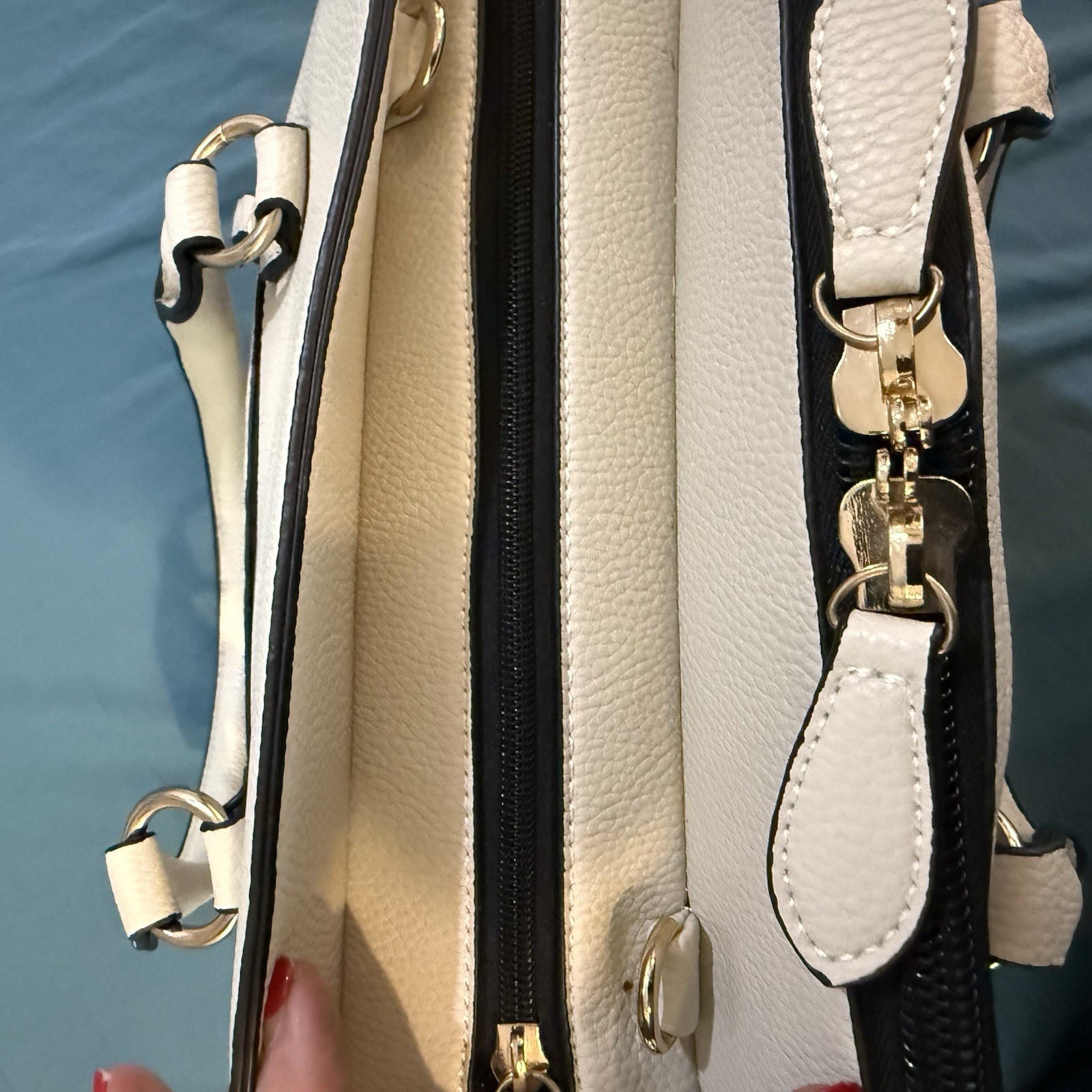 Cameleon Belladonna Conceal Carry Purse Classic NWOT w/holster/Taser Holder READ
