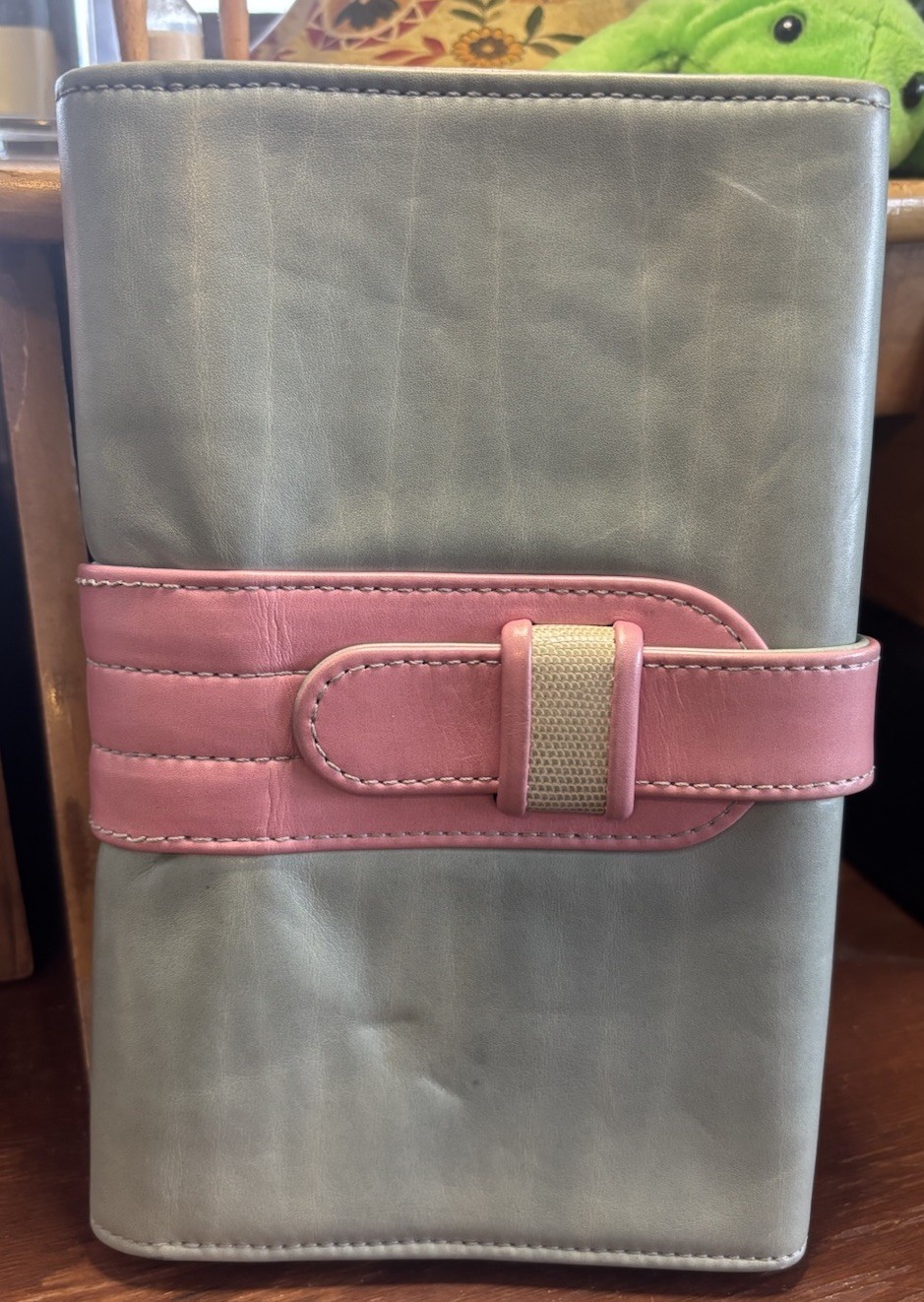 Vintage Leather Clutch Hand Bag Gray Pink Classic 80s 90s Look