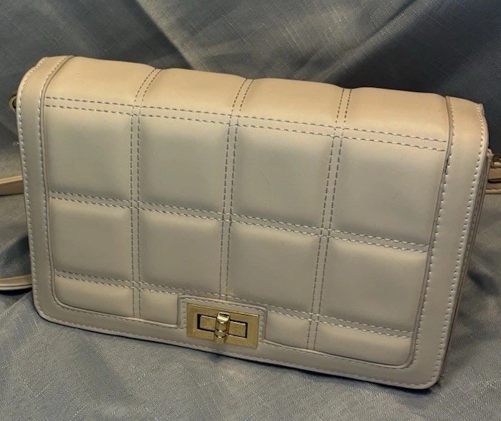 ✨ BECOOL Padded Quilted Crossbody – Cream/Beige – PRISTINE ✨
