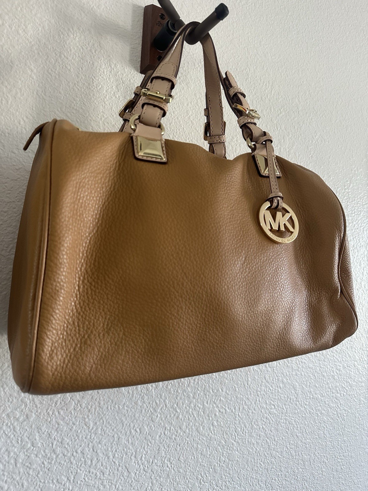 Michael Kors Grayson Pebbled Leather Satchel Bag Brown Gold Pyramid Studs Bowler