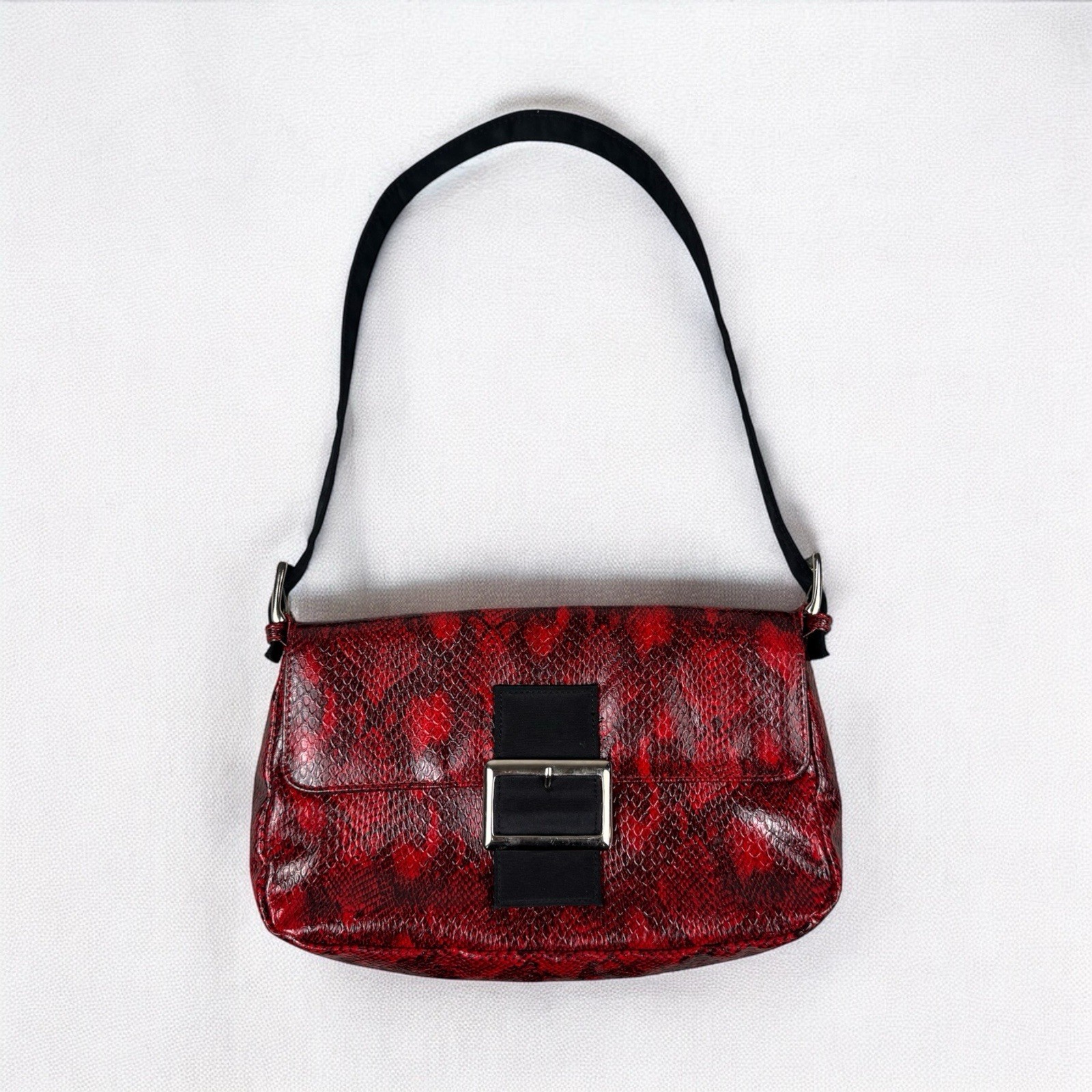 Red Black Snake Print Faux Leather Shoulder Purse Vintage 90s Y2K Retro Glam