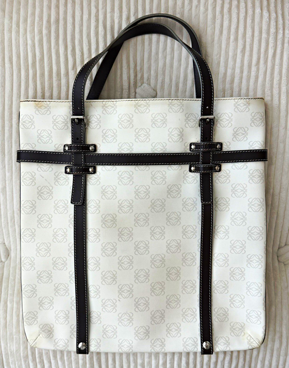 LOEWE Anagram Tote Bag White Logo