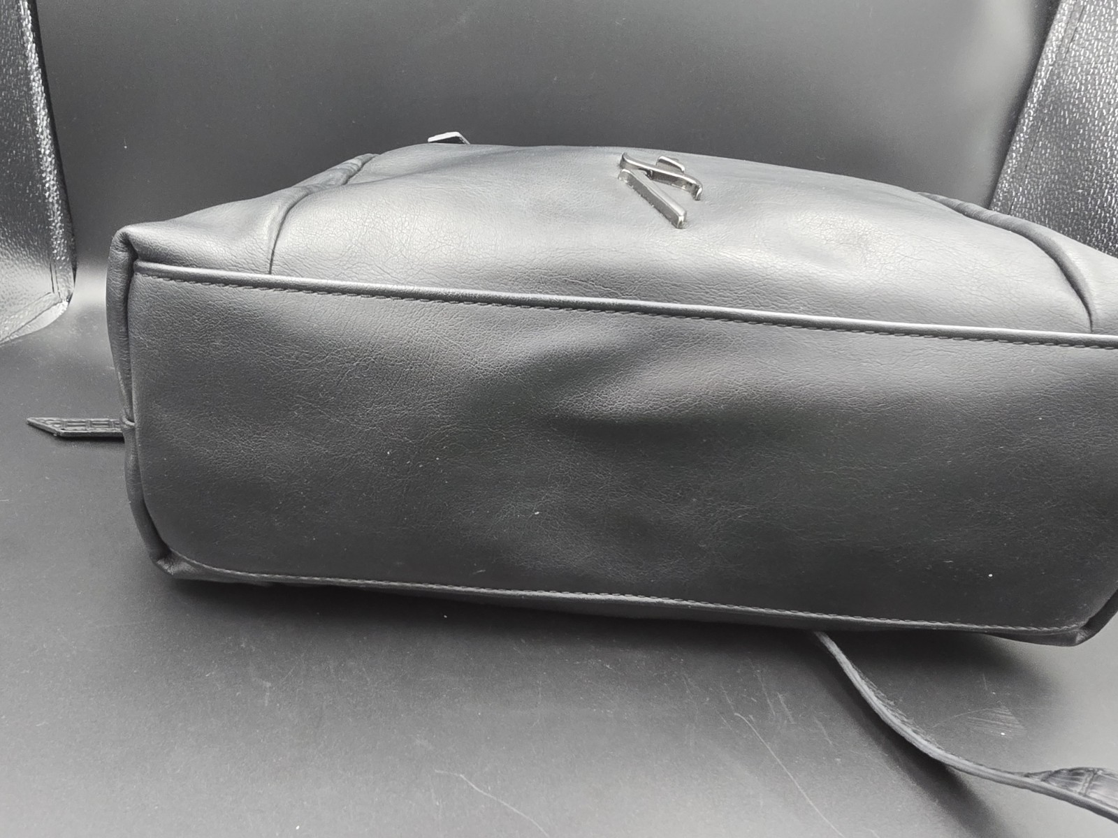 Vera Wang Contemporary Graham Soft Satchel Pearl Gray