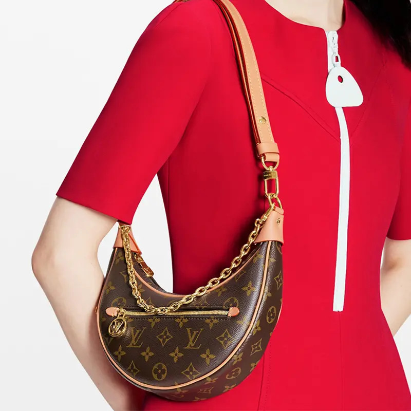 LOUIS VUITTON Loop Classic Moon Bag Pea Bag Underarm Bag Women’s 9×2.3×5 in