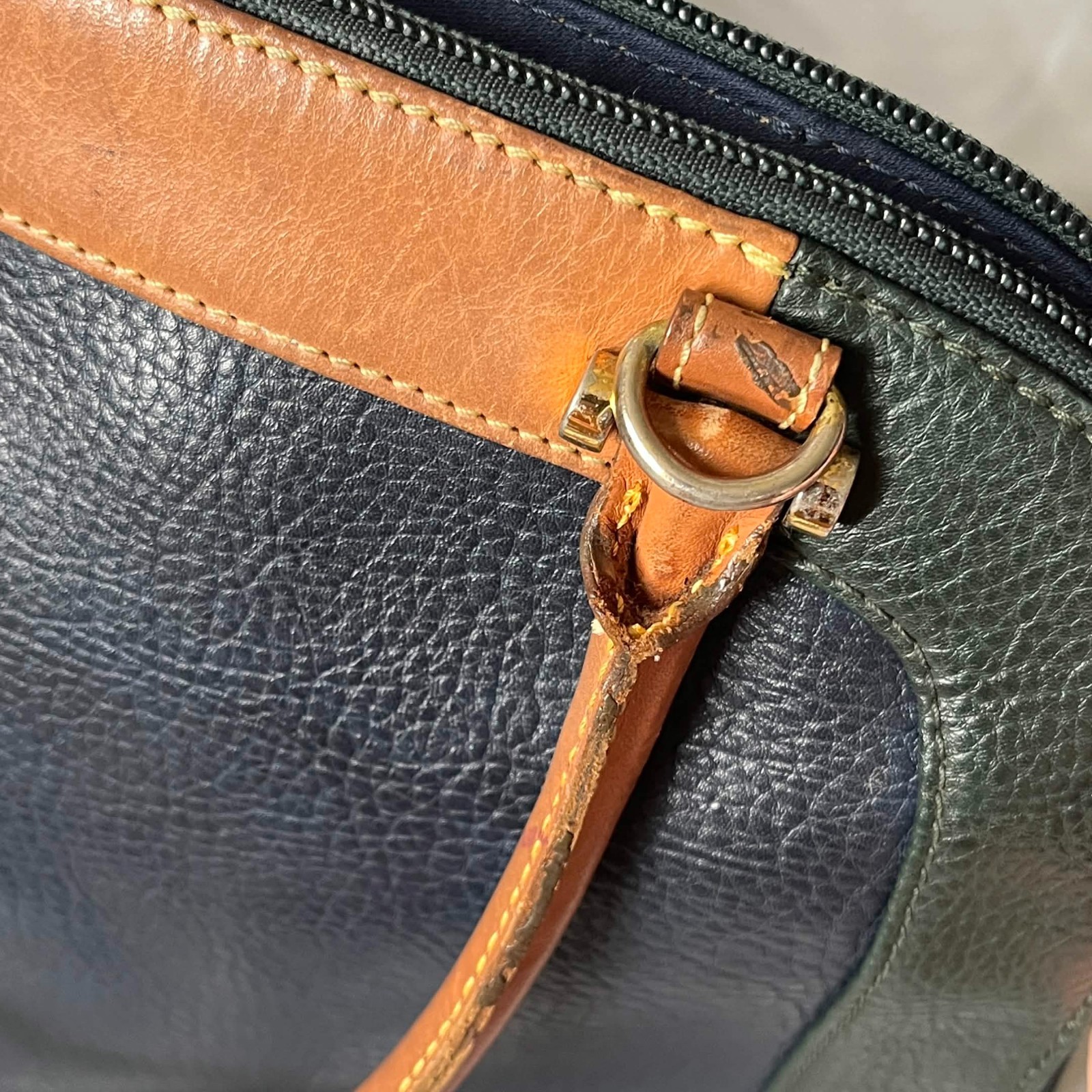 La Tour Eiffel 1887 Purse Handbag – Multicolored Pebbled Leather Navy Green Red