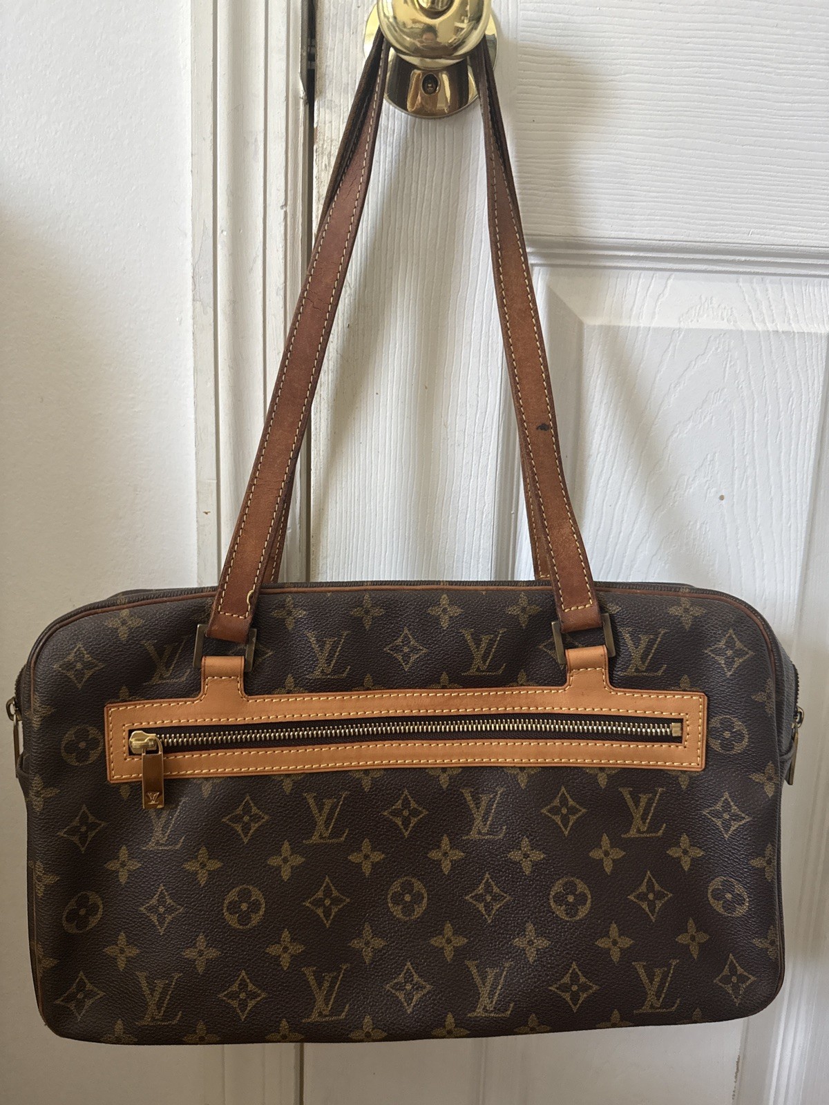 Louis Vuitton LV Shoulder Bag Cite GM Brown Monogram