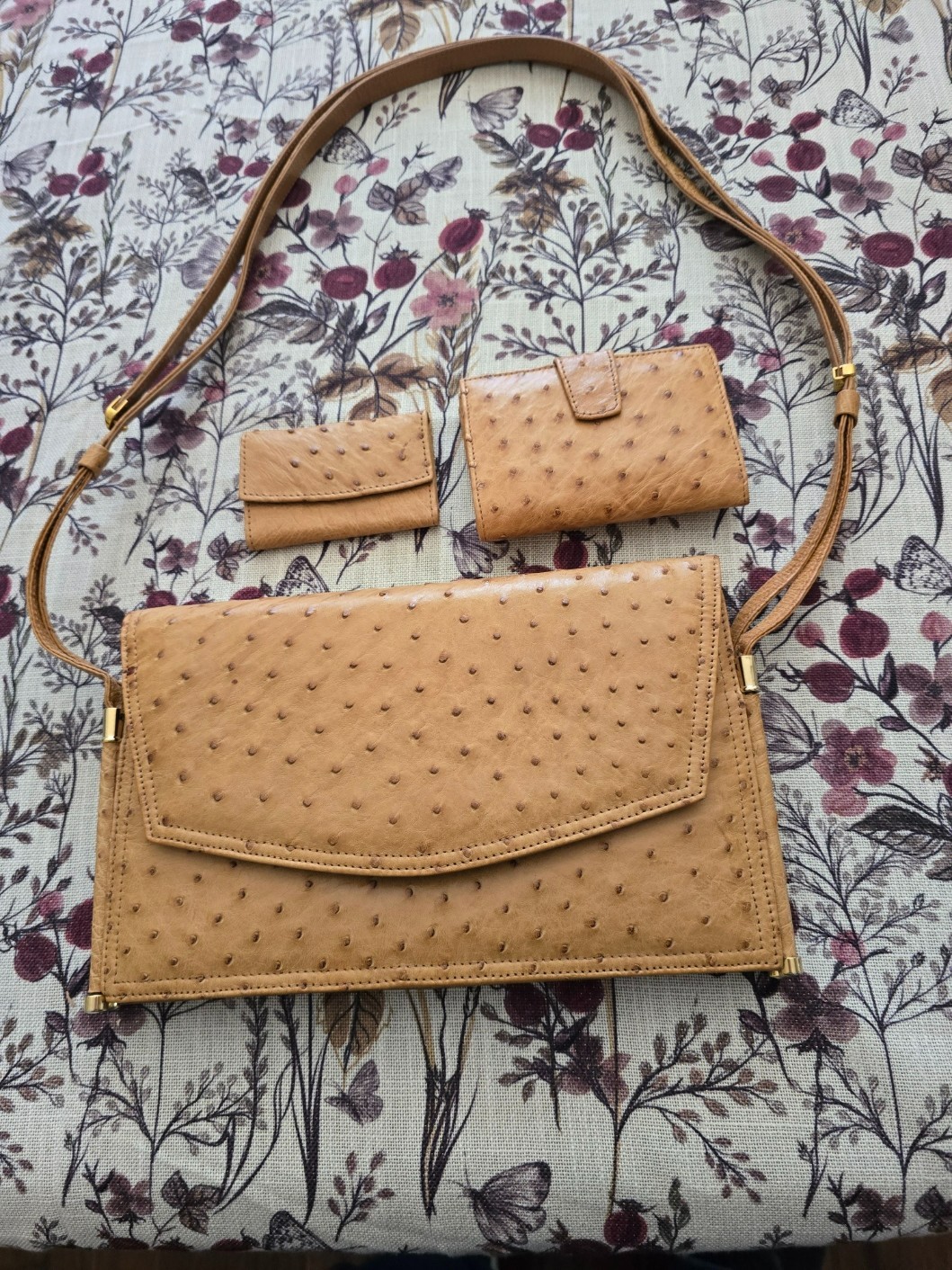 Vintage Cape Cobra Ostrich Handbag with billfold and key Purse