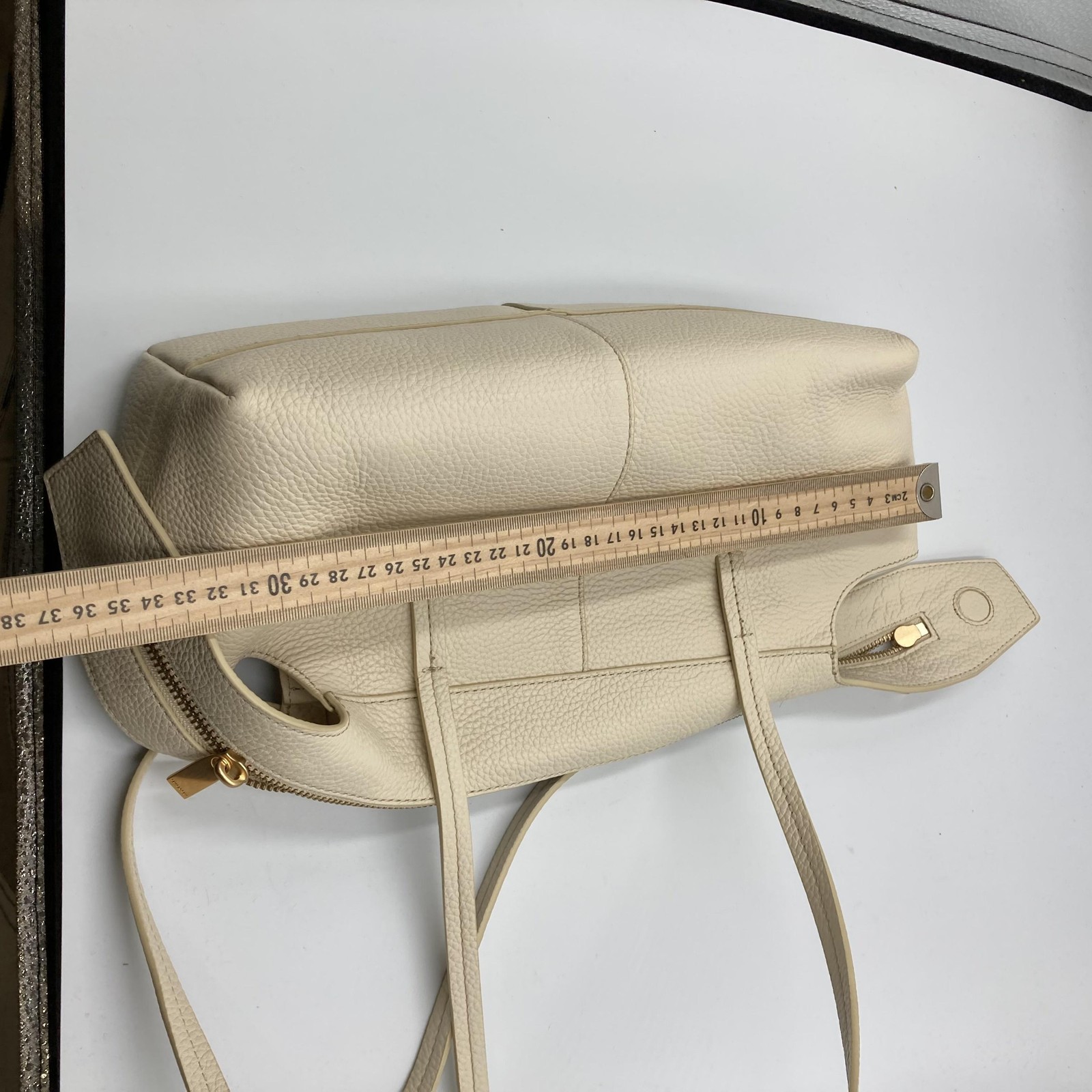 Oroton Satchel Bag Womens Medium Cream Leather Top Handle Zip Gold Hardware