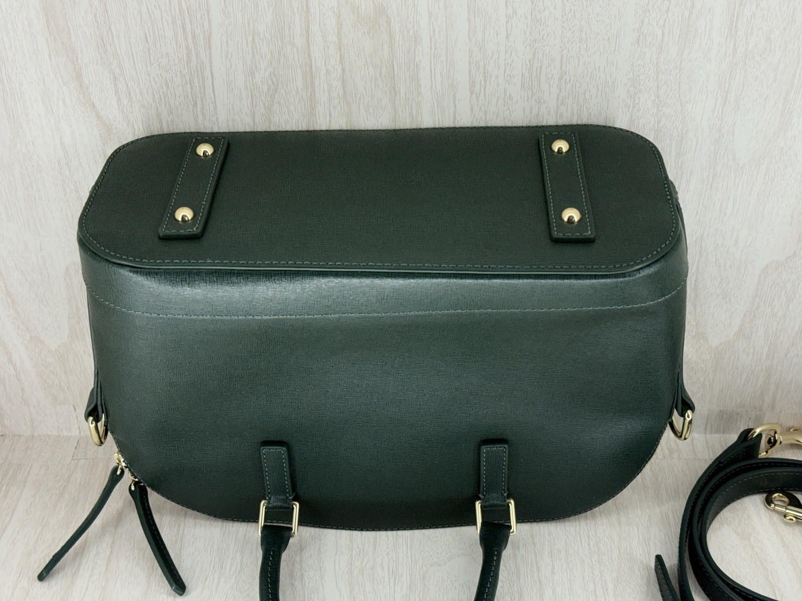 ⭐Authentic Dooney & Bourke Saffiano Ivy Green Domed Satchel