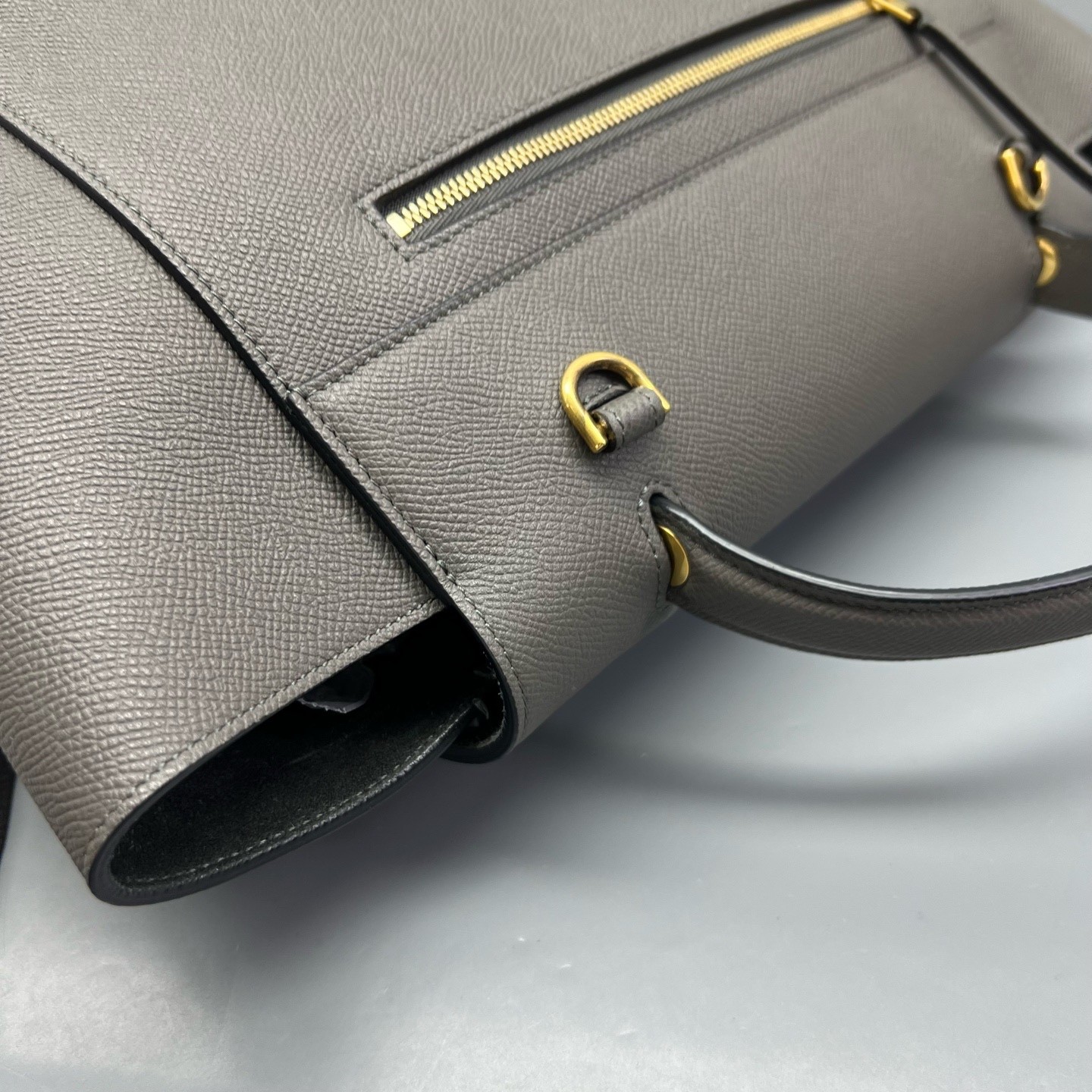 Celine Pre-Owned Authentic Luxury Handbag Grey 28*21*17cm