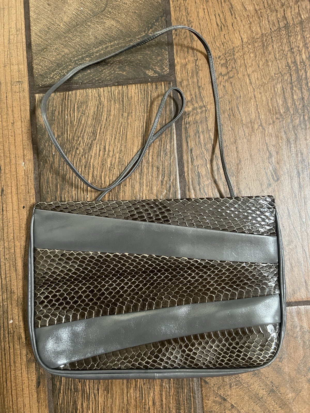 Vintage Salvatore Ferragamo Genuine Snakeskin Leather Shoulder Bag Made in Italy