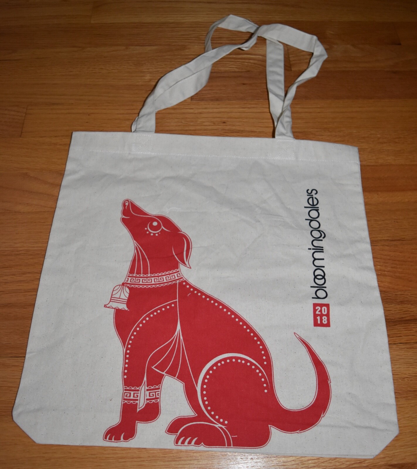 New Bloomingdales Year of the Dog Tote Bag Red Off White Asian Art Museum