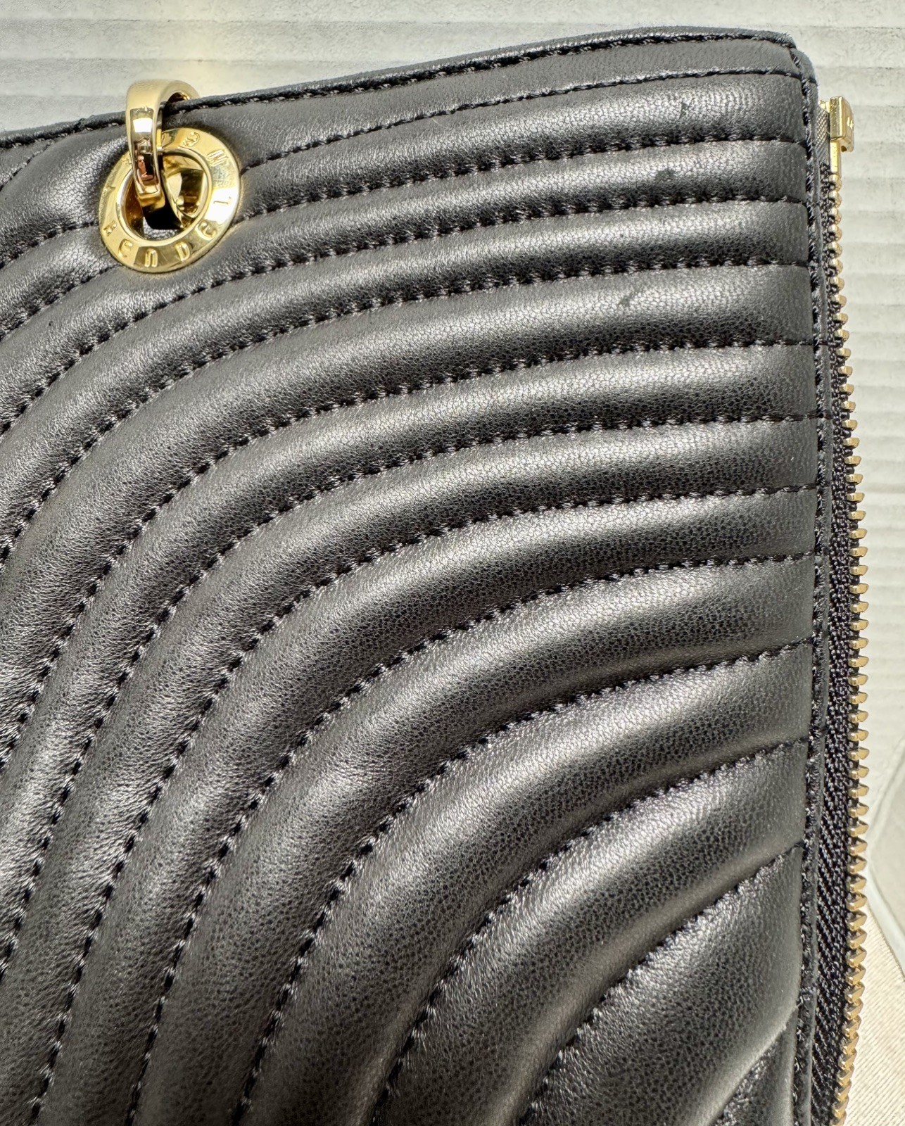 Henri Bendel Quilted Swirling Leather Zip Chain Strap Shoulder Bag Black