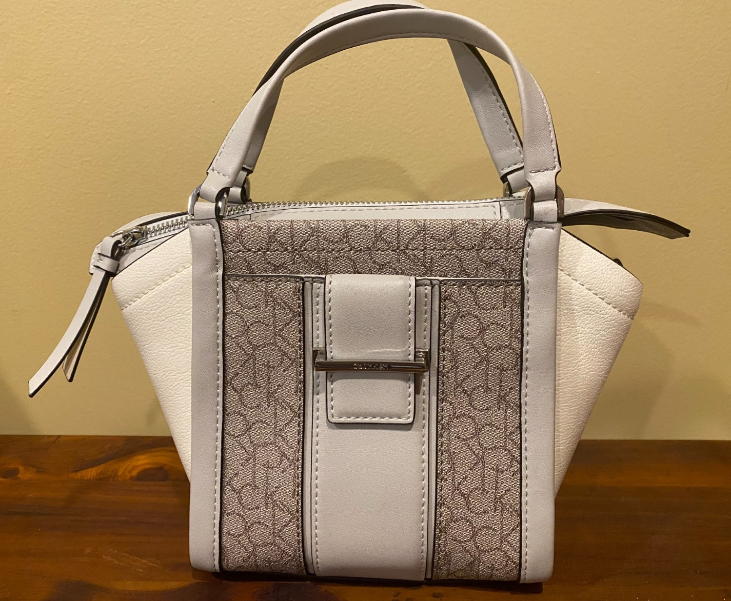 Calvin Klein Cream and Brown Logo Handbag NO shoulder strap – FREE SHIP
