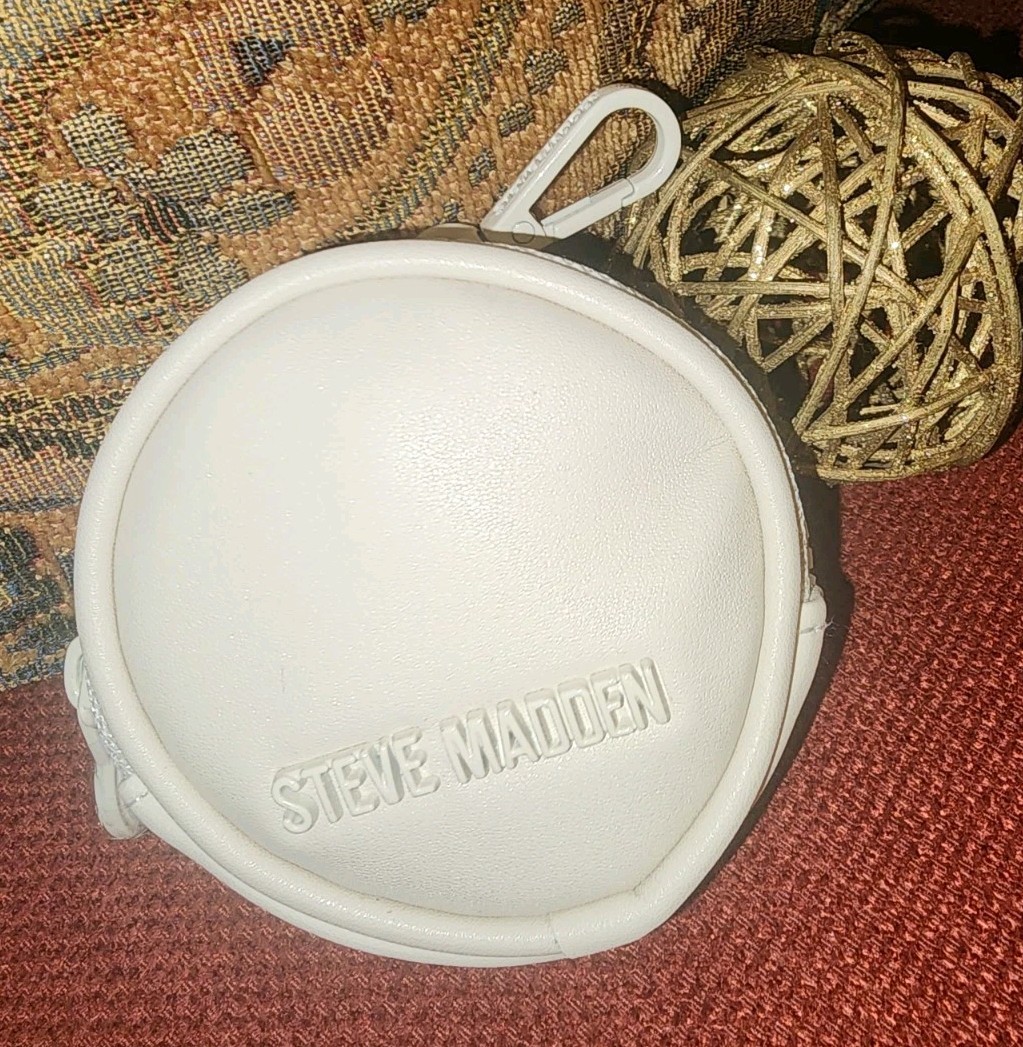 Steve Madden Logo Beige Ivory Faux-Leather Coins Bag ZA Round Pouch NWT Rare!