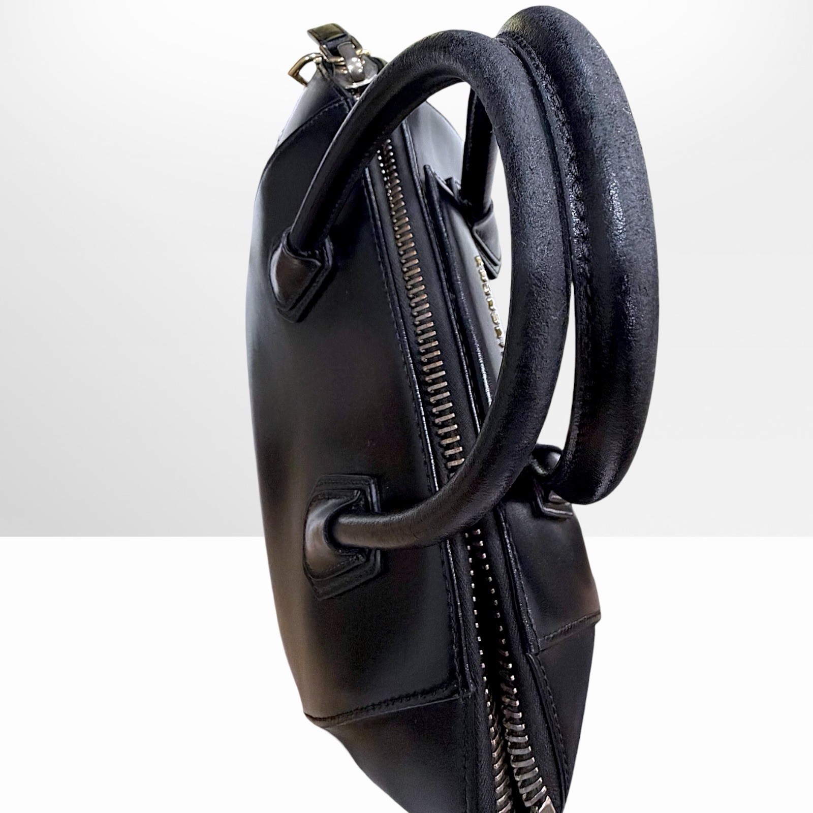 Givenchy Antigona Small Bag In Box Leather Detachable Shoulder Strap