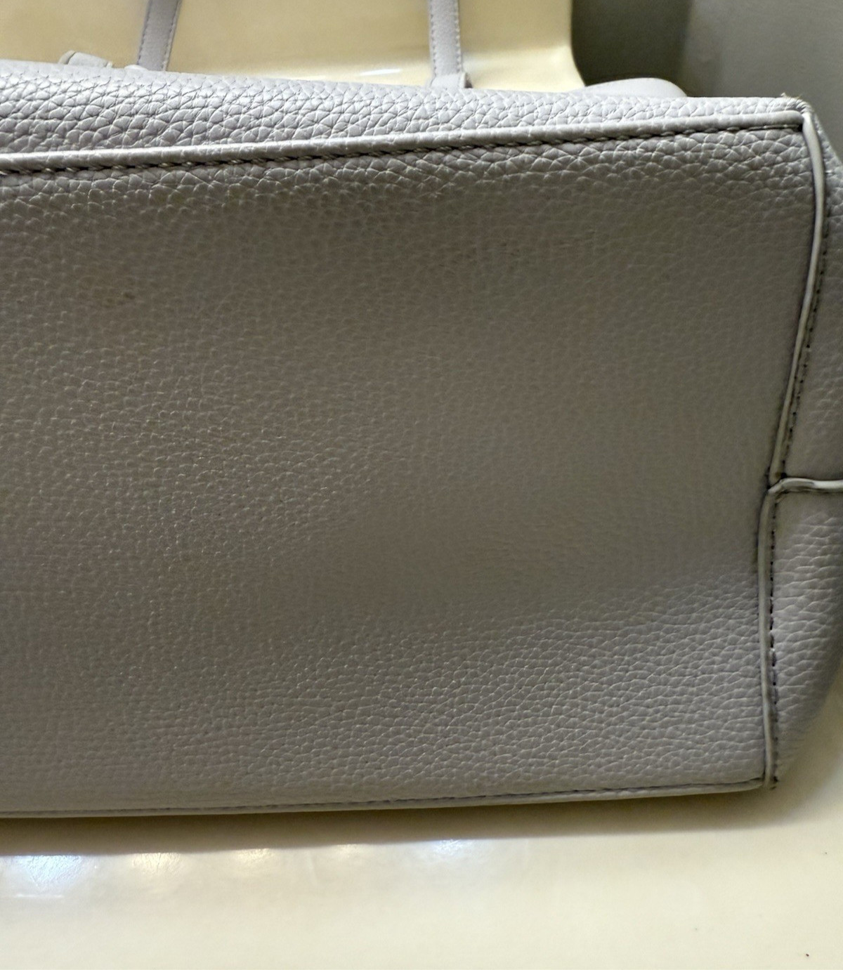 Katie Loxton Light Gray Pebbled Leather Purse Handbag Tote Gold Detail Zip Close