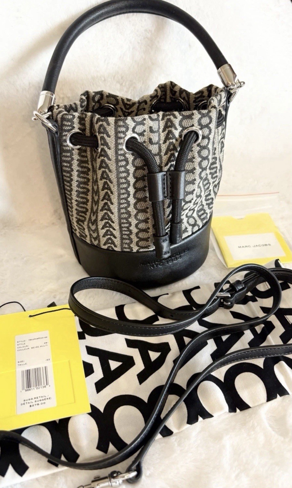 Marc Jacobs mini bag bucket crossbody