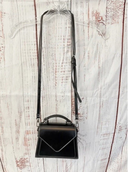 Urban Outfitters Envelope Crossbody Black Bag/ Structured W/White Stitching. EUC