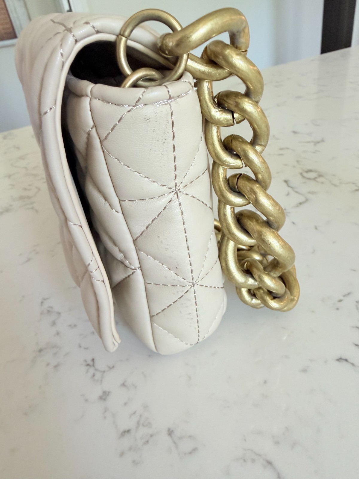 Zara Beige Tan Quilted Shoulder Bag ** Chunky Gold Chain ** One size MeasurVegan