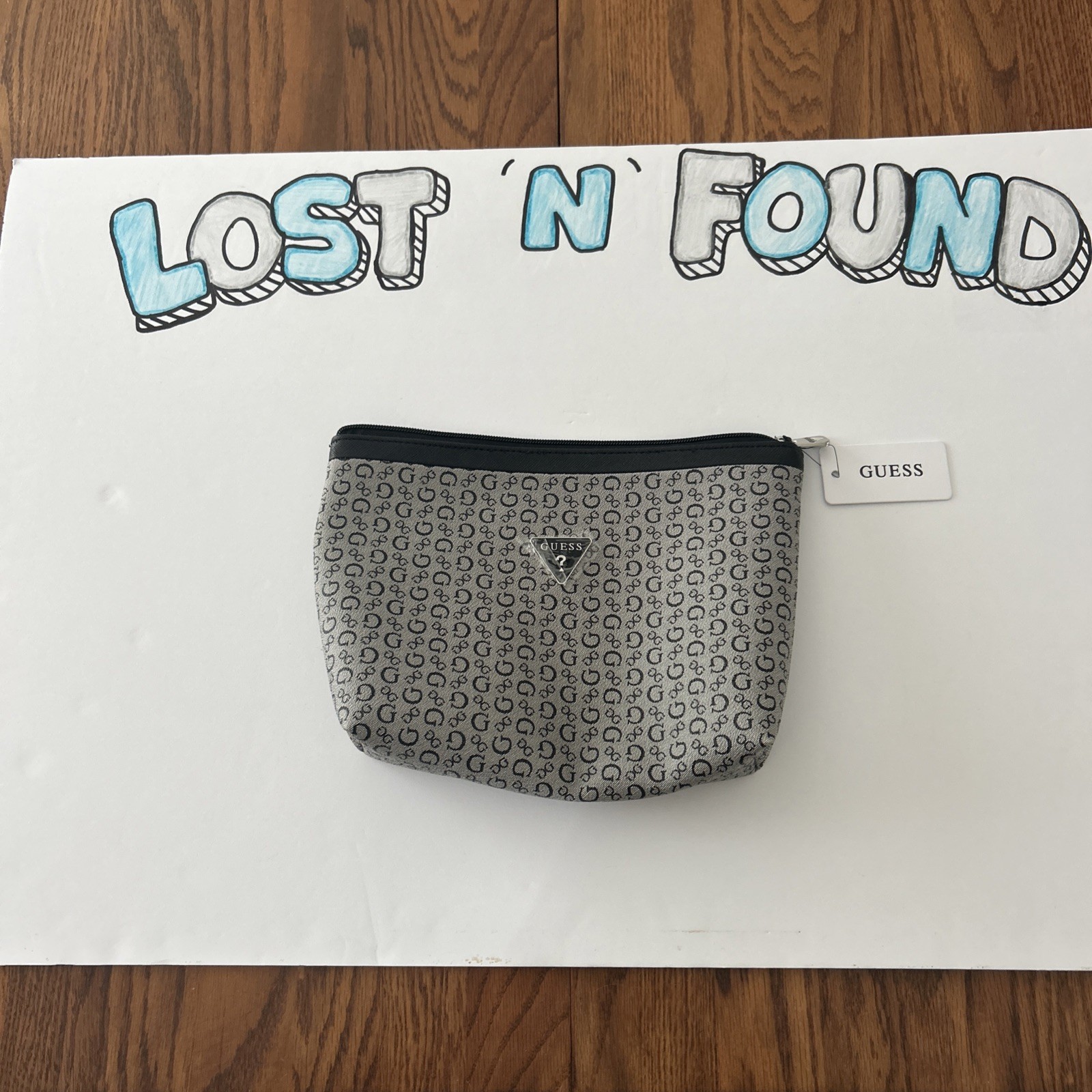 GUESS Women’s Large Cosmetics Bag/ Gray and Black 10 Inches x 8 Inches NWT