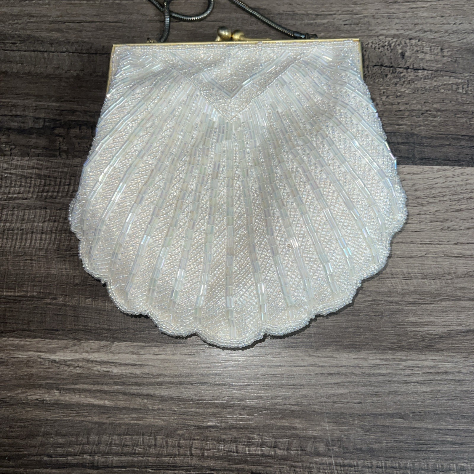 Valerie Stevens Beaded Pearl Shell Purse Chain Clamshell Snap Lock Vintage