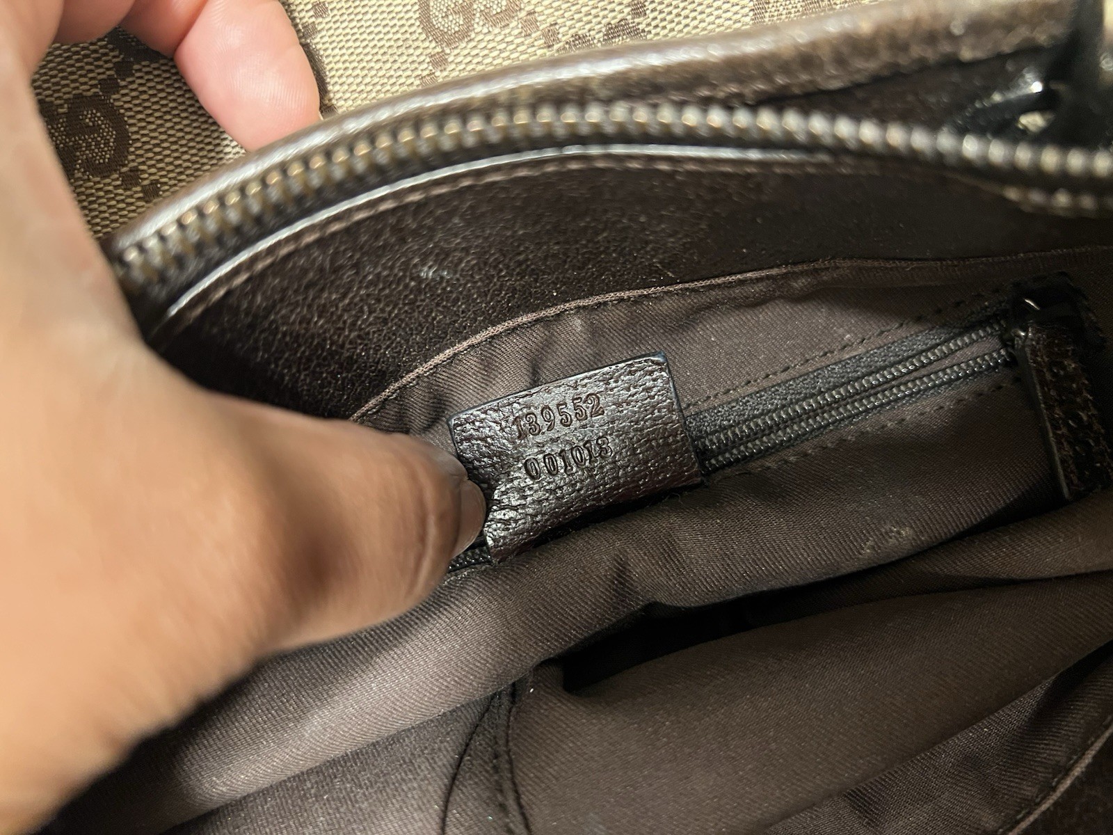 Gucci GG Monogram Zip Top Medium Tote Beige/Brown Leather Trim Inner Pockets