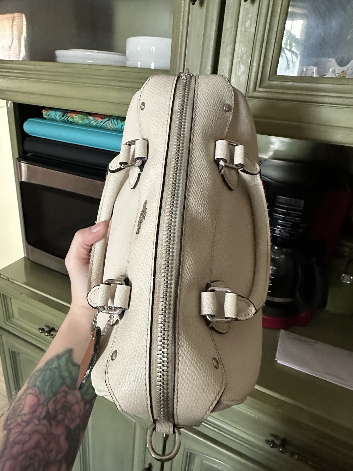 COACH x Snoopy Cream Mini Bennett Top Handle Zip Bag Charm Pockets Lined
