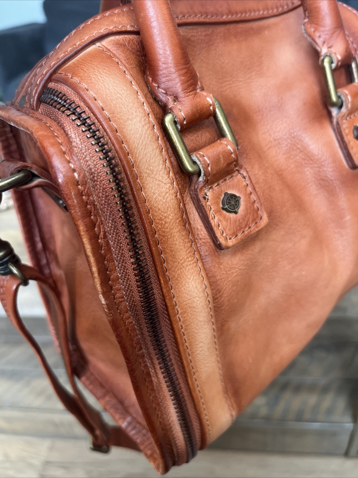 Old Trend Mini Trunk Crossbody Leather Bag