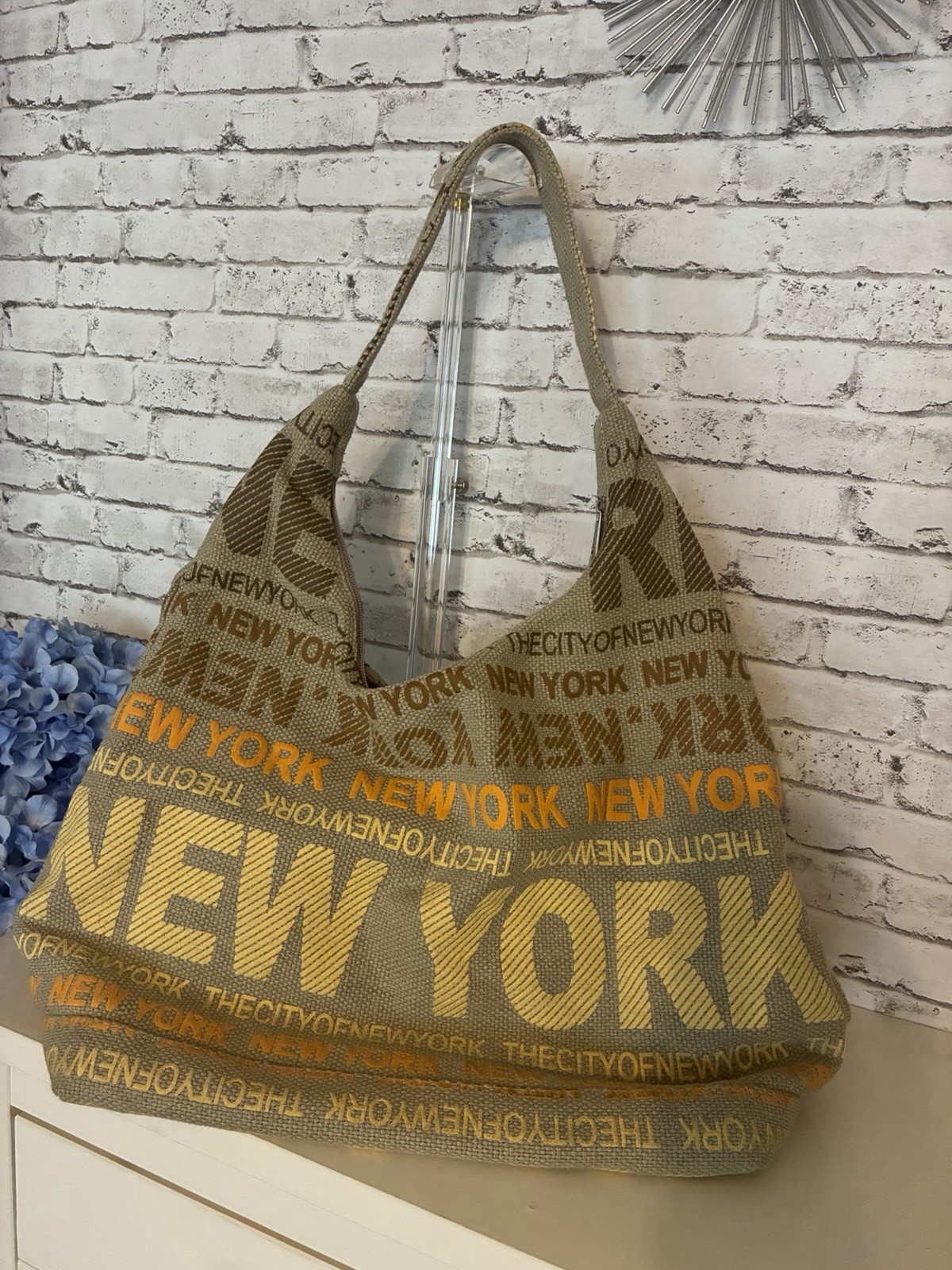 Robin Ruth, New York Hobo Bag Tan Orange Yellow Brown With Orange Interior ￼