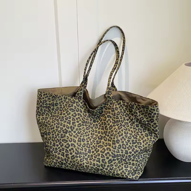Trendy Leopard Pattern Tote Bag Women Shoulder Handbag Nylon Bucket Bag Korean S
