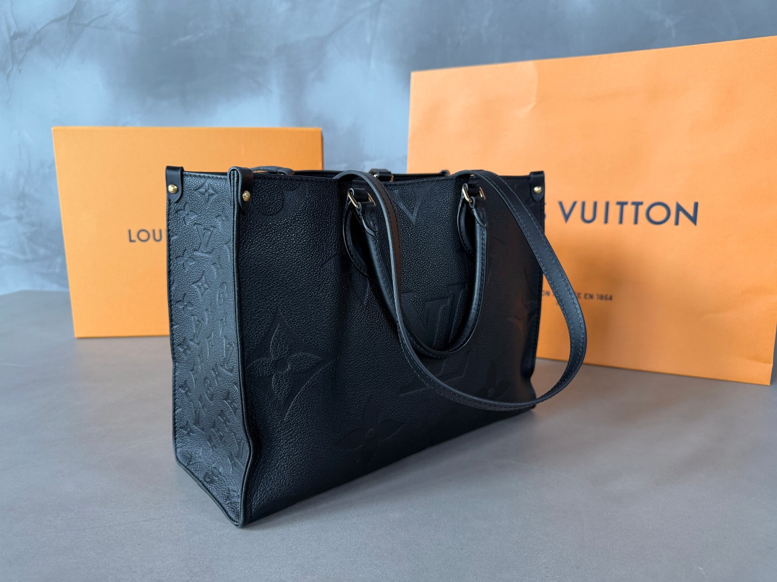 Louis Vuitton OnTheGo MM Black Monogram Embossed Tote w/ Original Packaging