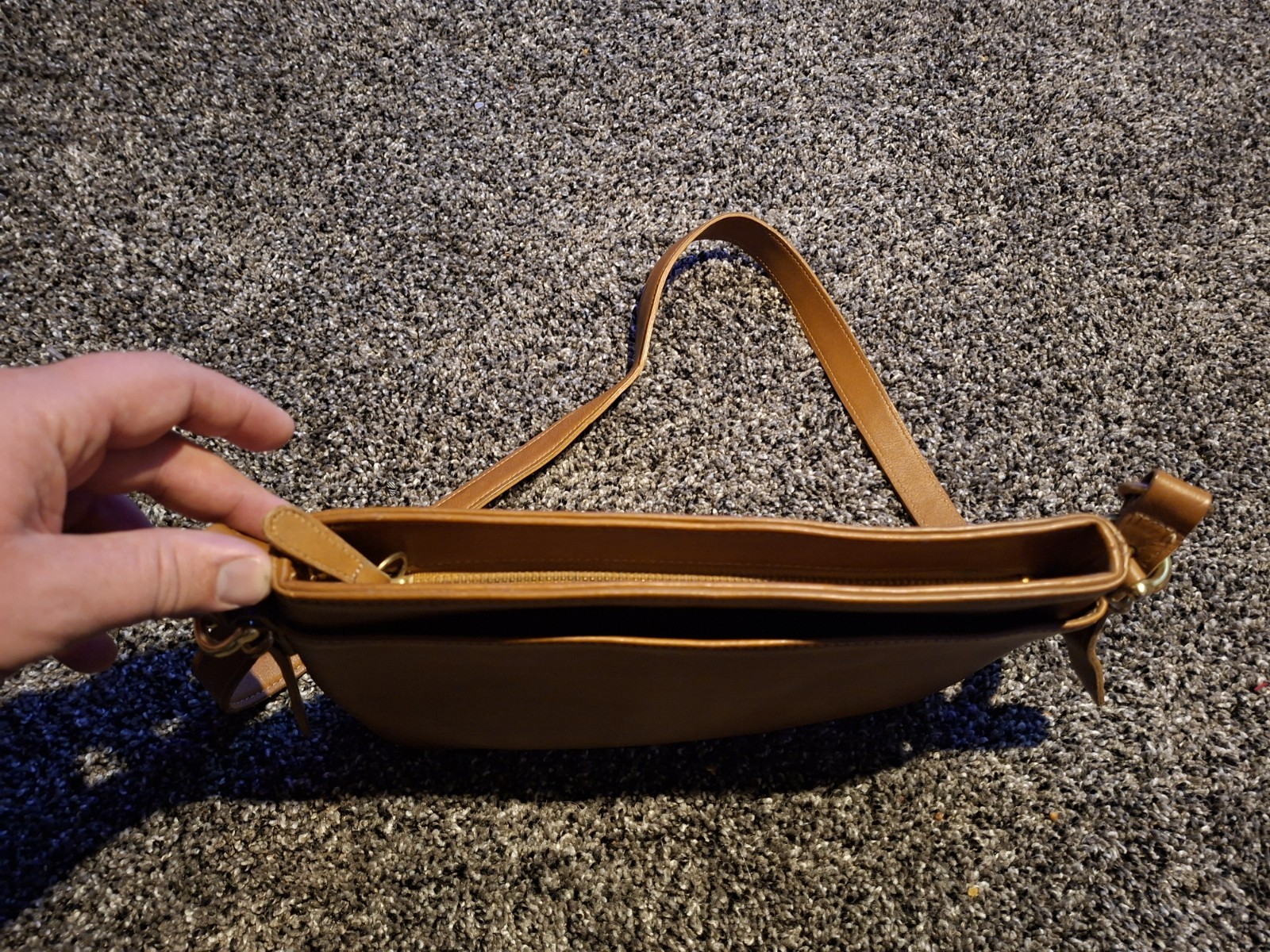 Authentic COACH Shoulder Bag D8C-9802 Tan Leather w/Shoulder Strap Vintage Used