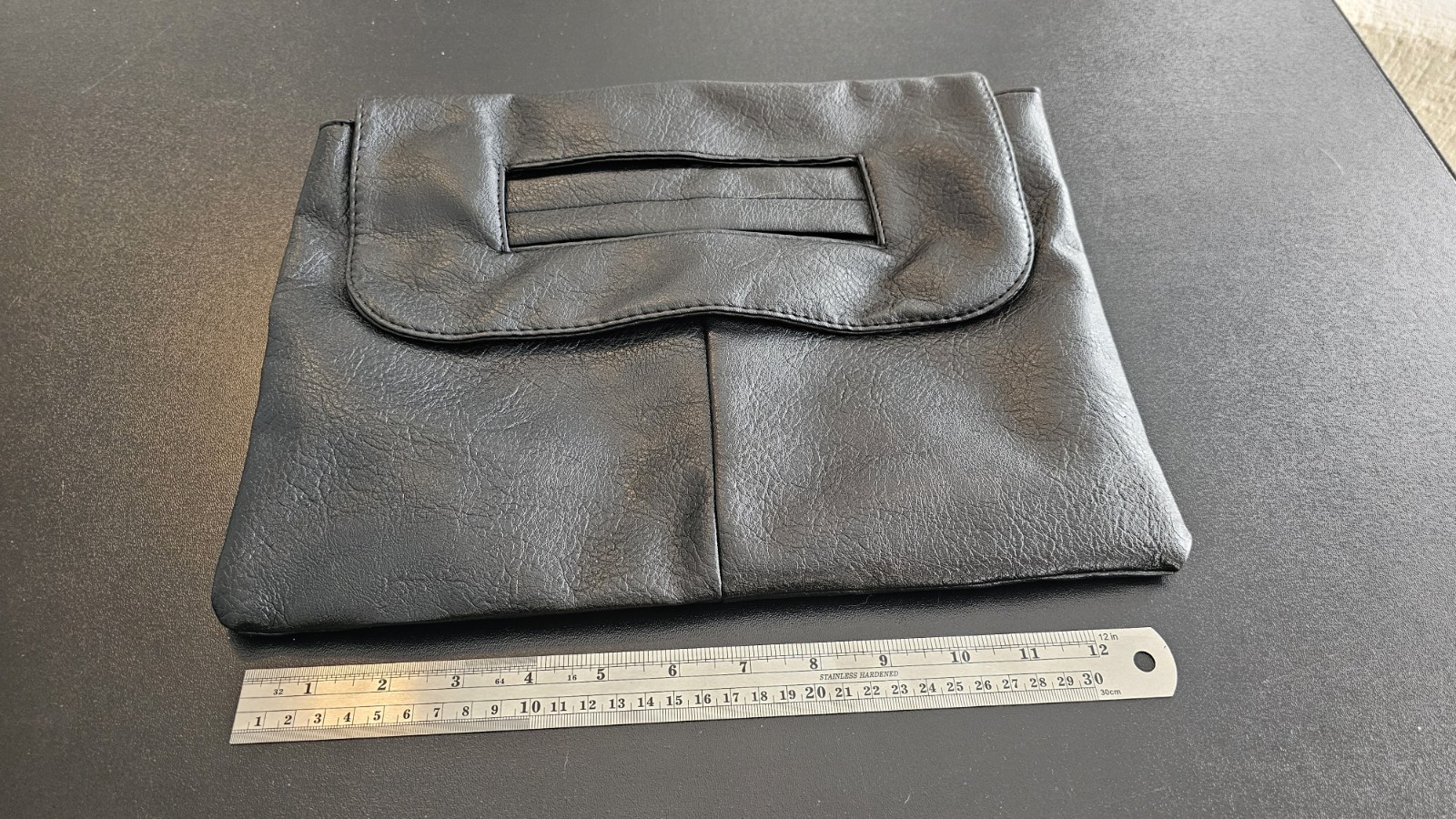 Women’s Black Clutch Magnetic Closure Inner Zip Pocket Lined Gold HW Strap Med