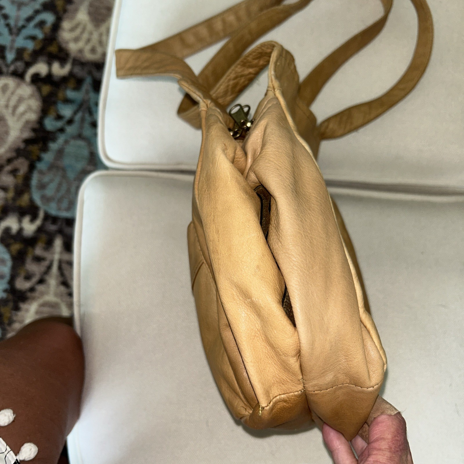 Coronado Leather Concealed Weapon Carry Tan Shoulder Bag 10×7 Inch
