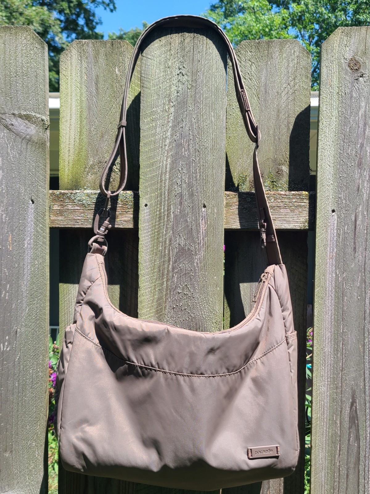 PACSAFE Citysafe 200 GII Anti-Theft RFID Travel Shoulder Bag Purse PB145 KHAKI