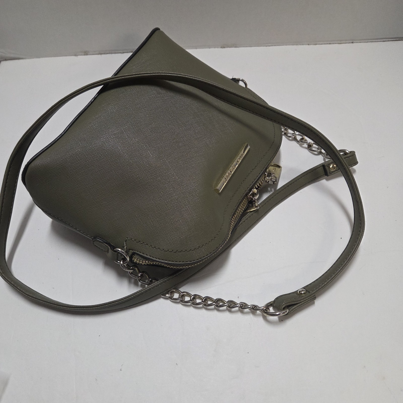 STEVE MADDEN Olive Green Bmaggie Crossbody Bag S-M Dome Chain Strap Faux Leather