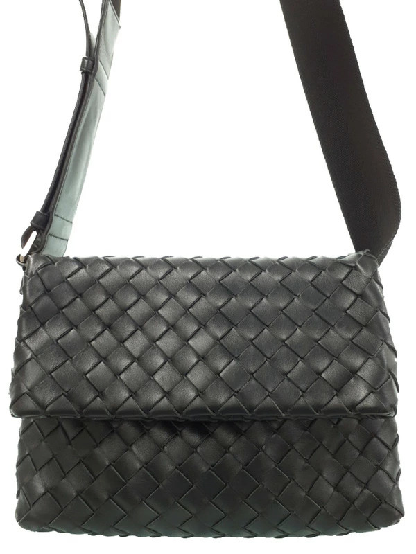 Bottega Veneta Intrecciato Leather Black Shoulder Bag Women’s #TB639