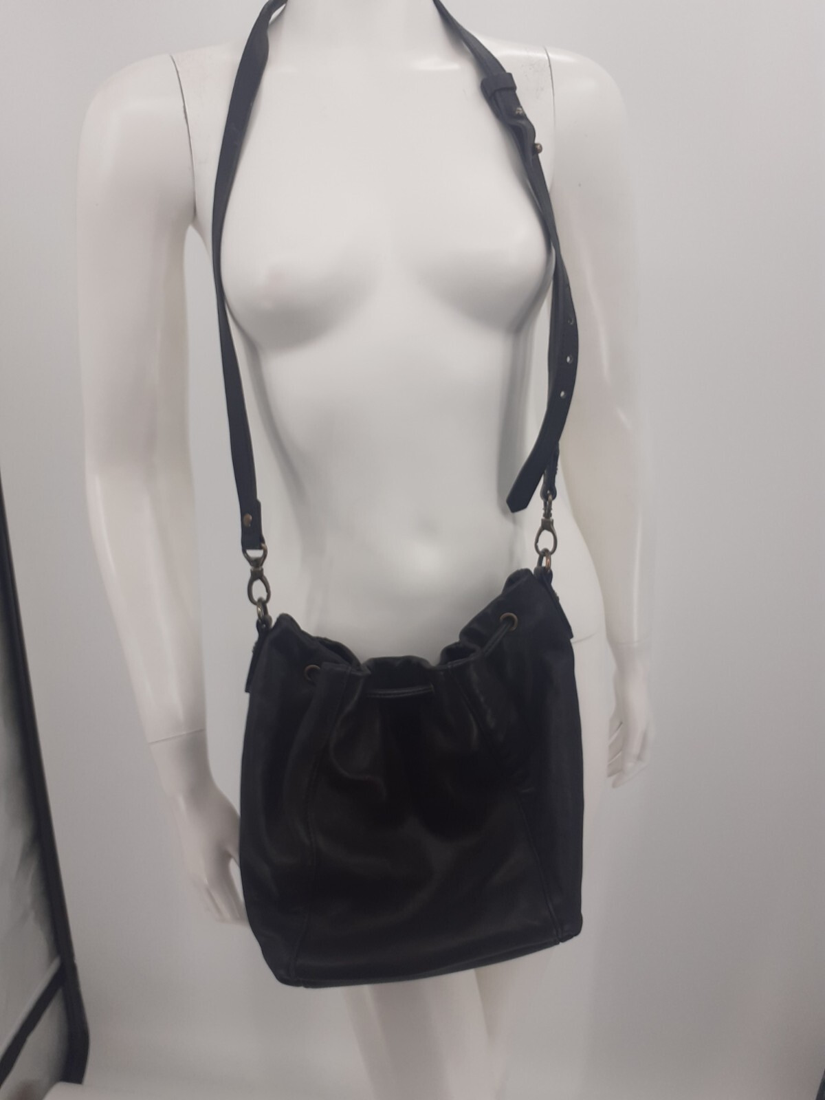 Joelle Hawkens by Treesje Black Leather Crossbody Bucket Purse Handbag Grommets